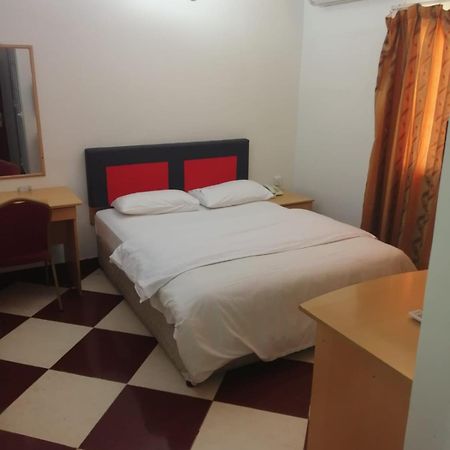 Sun City Hotel Mascate Exterior foto